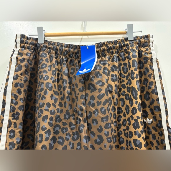 Adidas Leopard Print Track Pants with White Stripes NWT - Picture 2 of 3